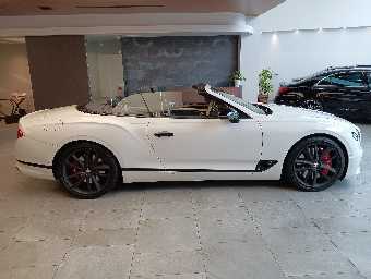 BENTLEY CONTINENTAL 2019 Image 16