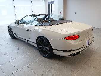 BENTLEY CONTINENTAL 2019 Image 21