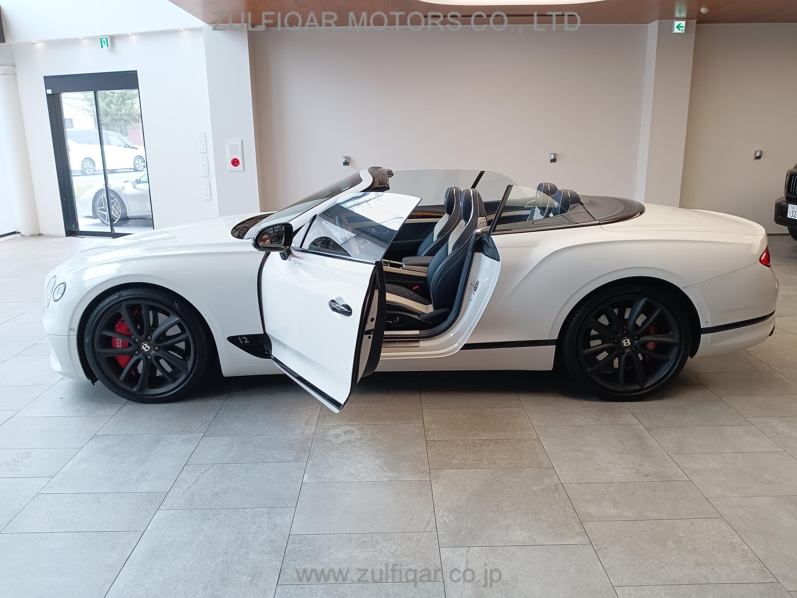 BENTLEY CONTINENTAL 2019 Image 29