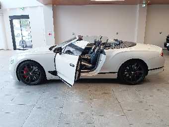BENTLEY CONTINENTAL 2019 Image 23