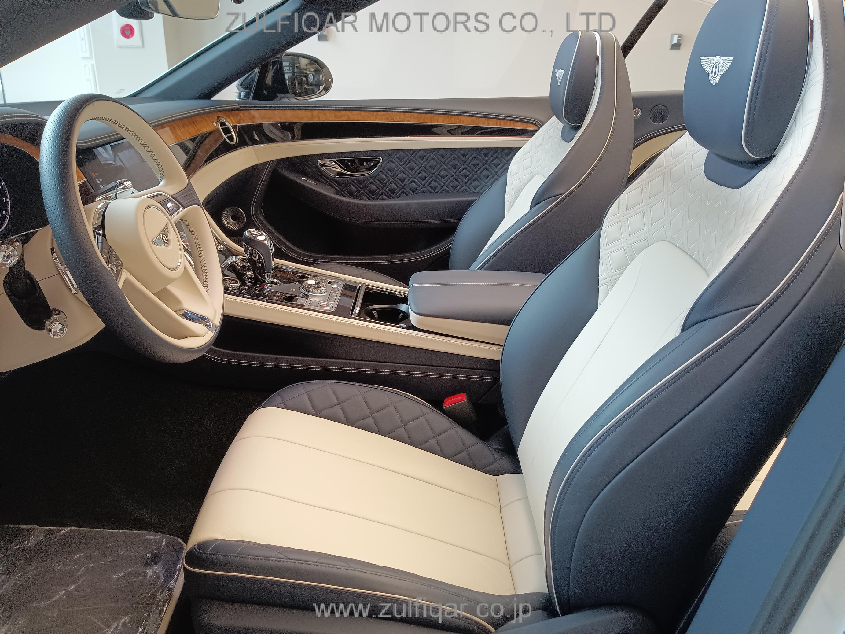 BENTLEY CONTINENTAL 2019 Image 40