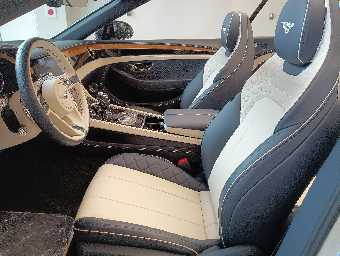 BENTLEY CONTINENTAL 2019 Image 34