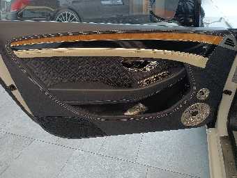 BENTLEY CONTINENTAL 2019 Image 36