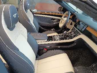 BENTLEY CONTINENTAL 2019 Image 40