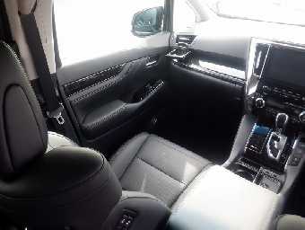 TOYOTA ALPHARD 2021 Image 12