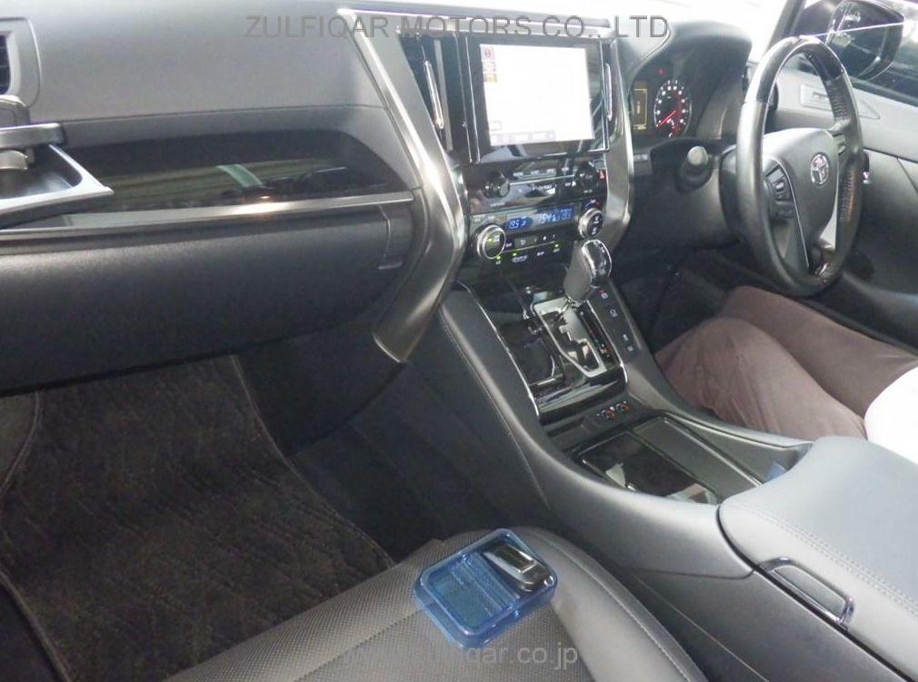 TOYOTA ALPHARD 2021 Image 5