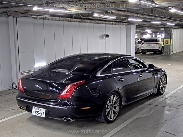 JAGUAR XJ 2012 Image 2