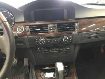 BMW 3 SERIES 2011 Image 6