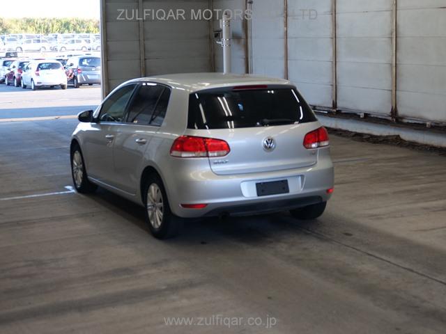 VOLKSWAGEN GOLF 2012 Image 2