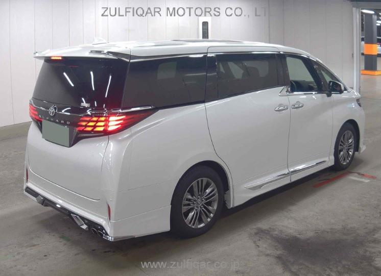 TOYOTA ALPHARD 2023 Image 4