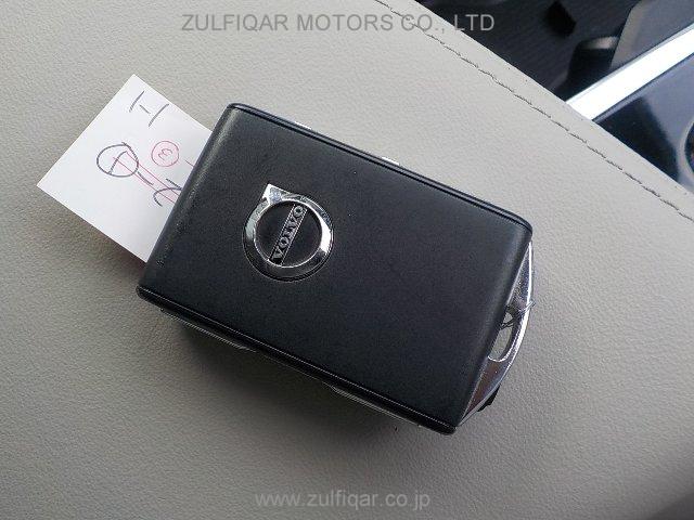 VOLVO XC60 2022 Image 22