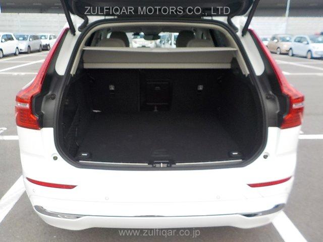 VOLVO XC60 2022 Image 25