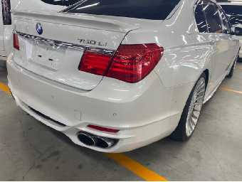 BMW 7 SERIES 2009 Image 11