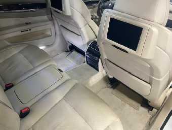 BMW 7 SERIES 2009 Image 12