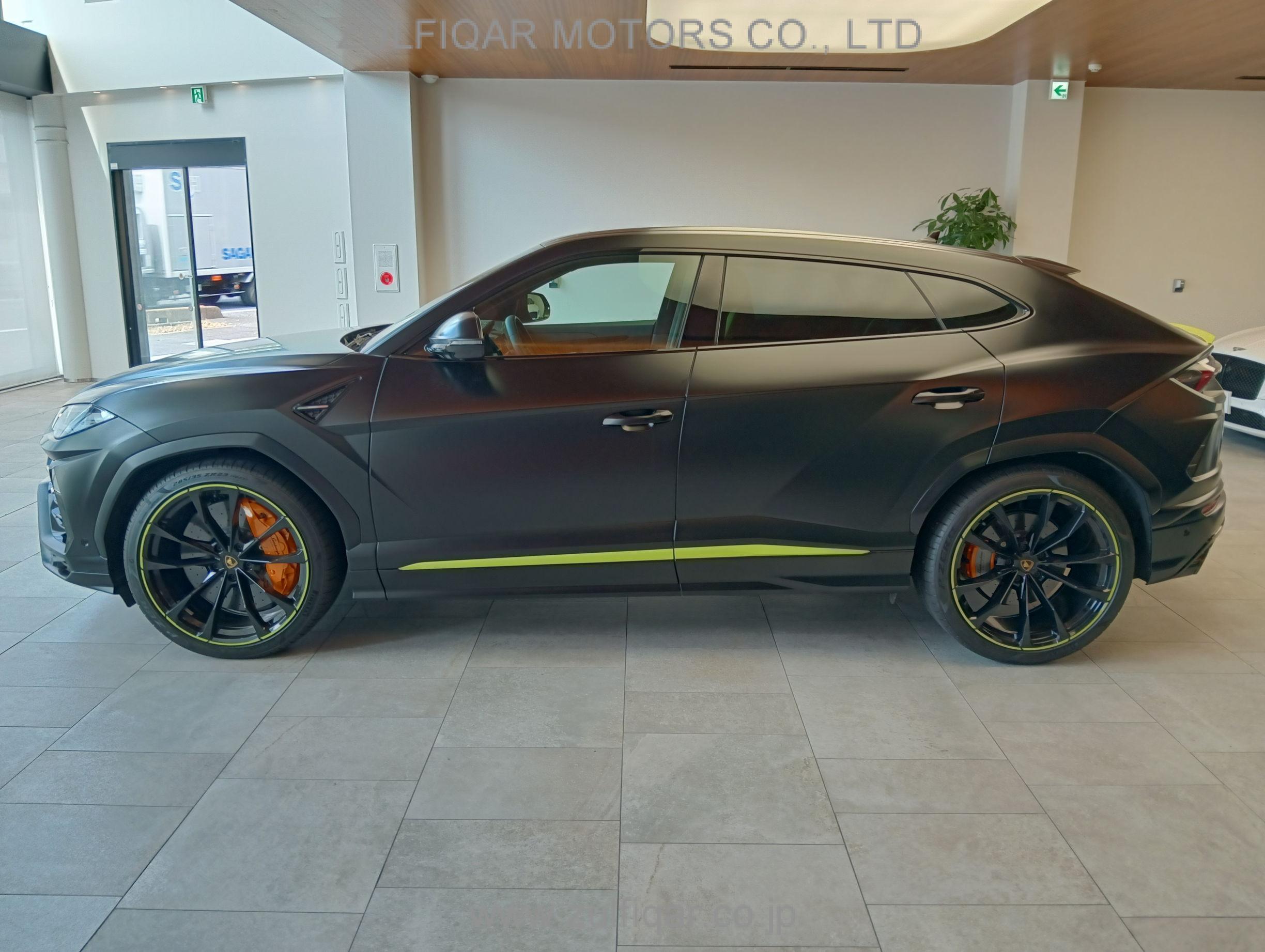 LAMBORGHINI URUS 2022 Image 12