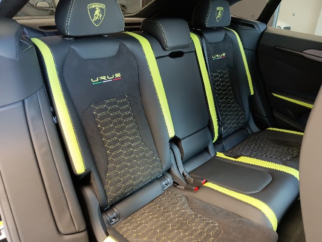LAMBORGHINI URUS 2022 Image 33