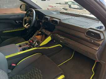 LAMBORGHINI URUS 2022 Image 29