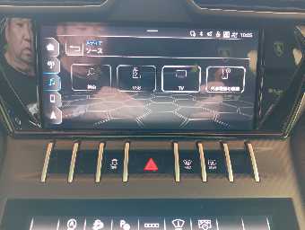 LAMBORGHINI URUS 2022 Image 37