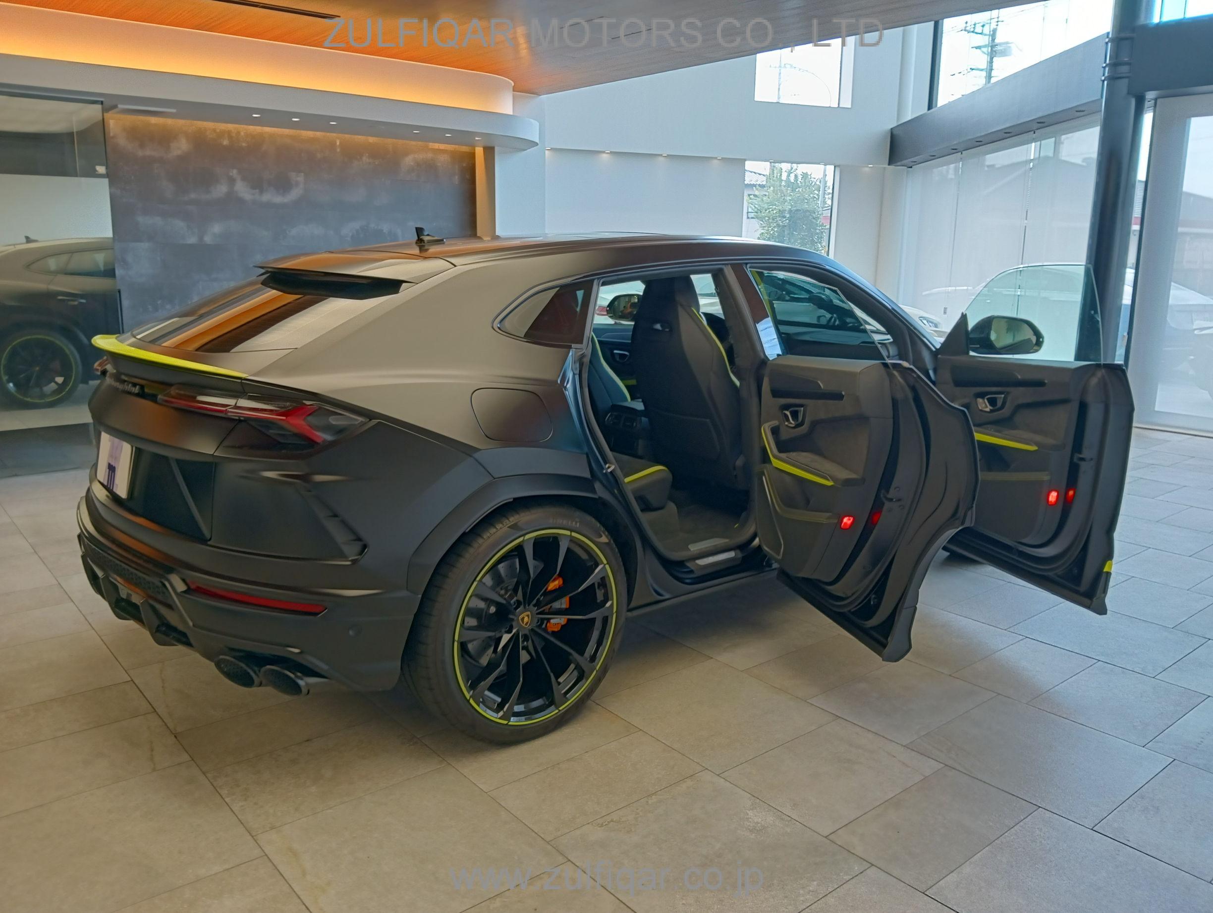 LAMBORGHINI URUS 2022 Image 6