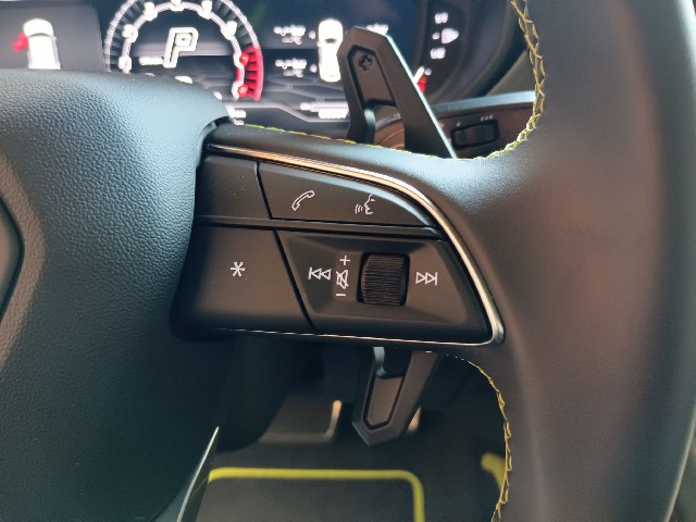 LAMBORGHINI URUS 2022 Image 51