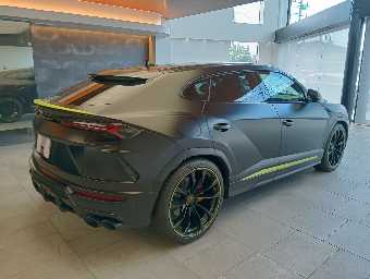 LAMBORGHINI URUS 2022 Image 7