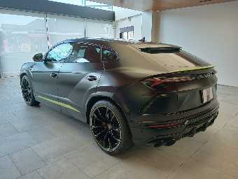 LAMBORGHINI URUS 2022 Image 9