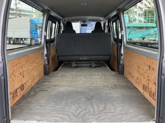 TOYOTA HIACE 2018 Image 27
