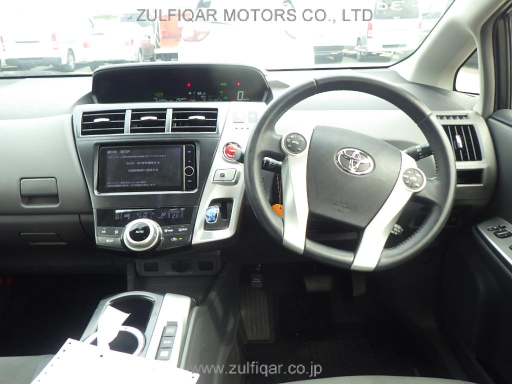 TOYOTA PRIUS ALPHA 2014 Image 20