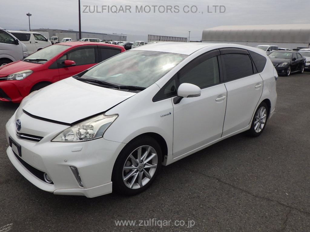 TOYOTA PRIUS ALPHA 2014 Image 7