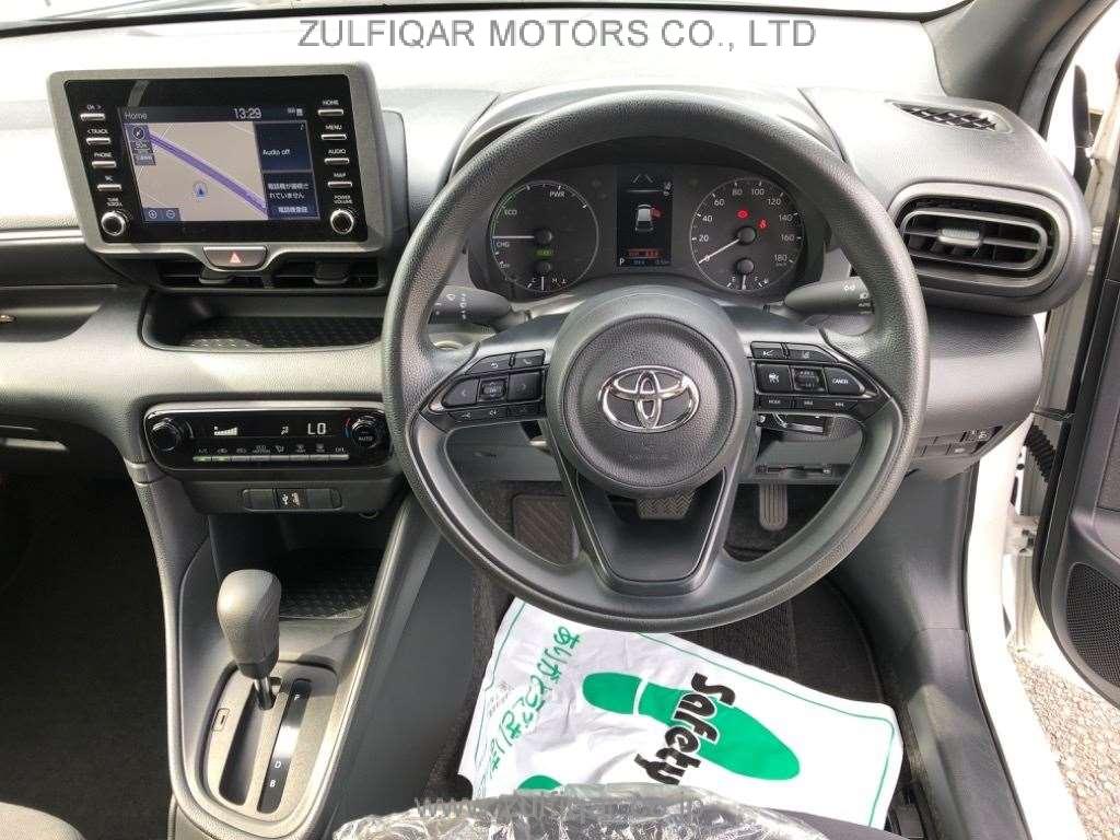 TOYOTA YARIS 2021 Image 6