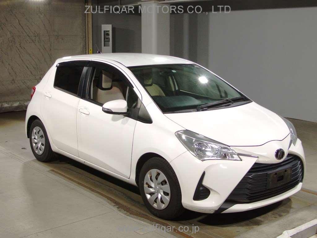 TOYOTA VITZ 2017 Image 3