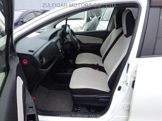 TOYOTA VITZ 2017 Image 26