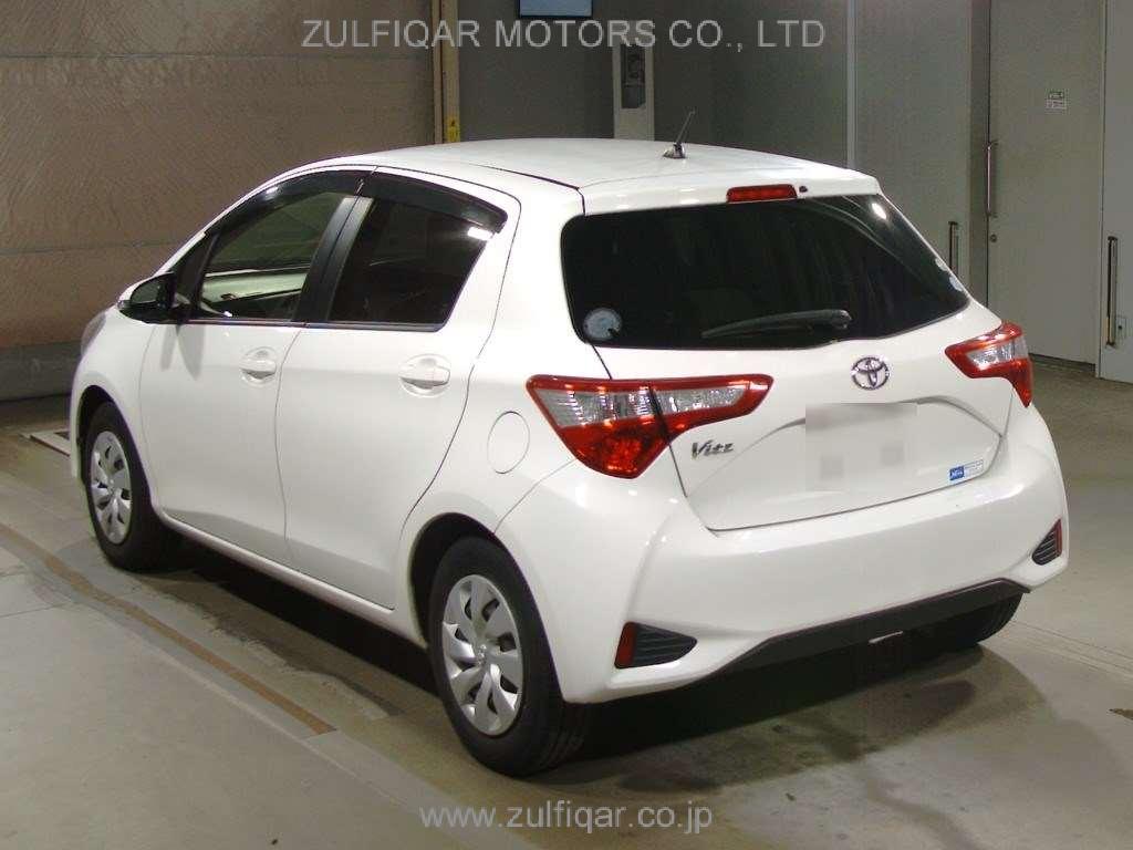 TOYOTA VITZ 2017 Image 4