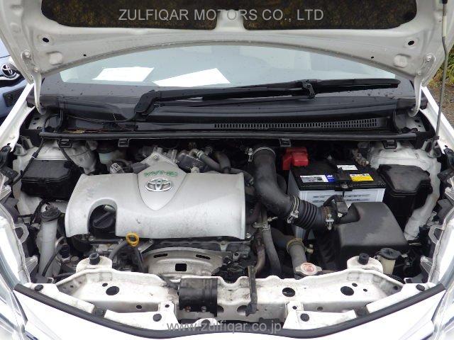 TOYOTA VITZ 2017 Image 38