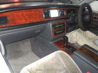 TOYOTA CENTURY 2004 Image 3