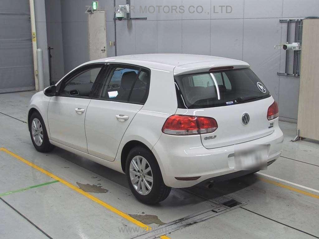 VOLKSWAGEN GOLF 2012 Image 6