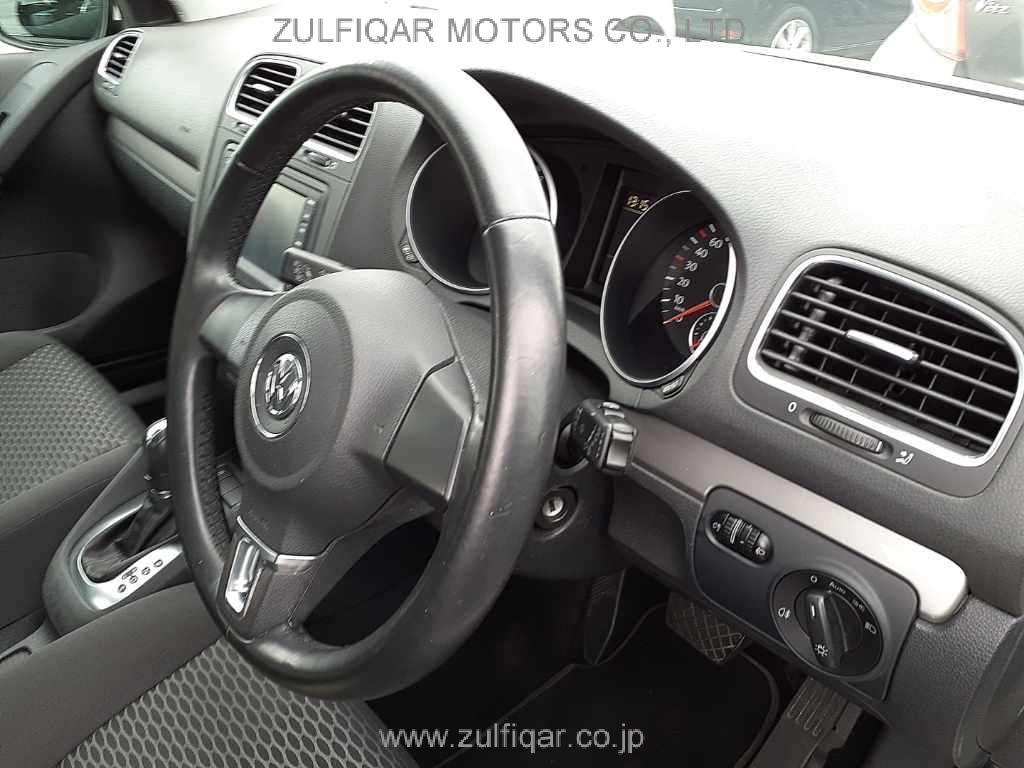 VOLKSWAGEN GOLF 2012 Image 7