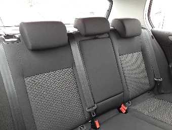VOLKSWAGEN GOLF 2012 Image 9