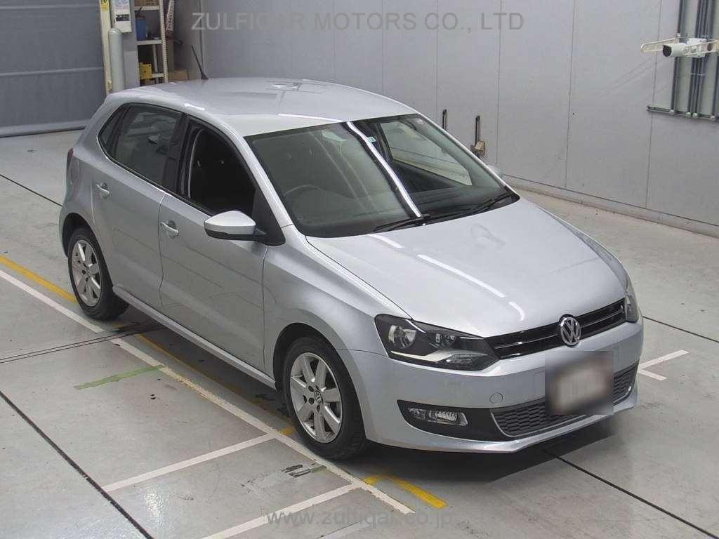 VOLKSWAGEN POLO 2012 Image 5