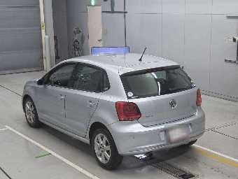 VOLKSWAGEN POLO 2012 Image 6