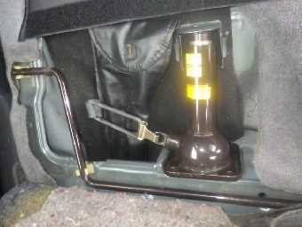 TOYOTA HILUX SURF 1996 Image 15