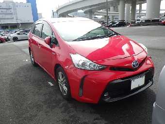 TOYOTA PRIUS ALPHA 2015 Image 2