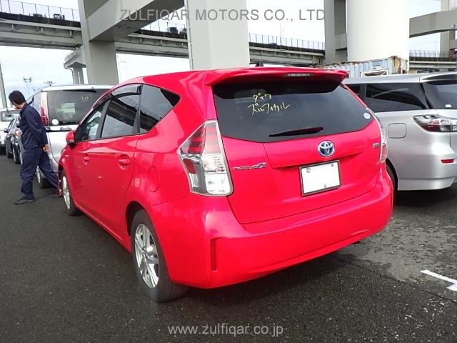 TOYOTA PRIUS ALPHA 2015 Image 21