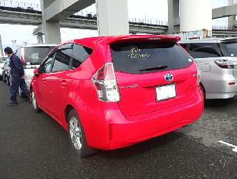 TOYOTA PRIUS ALPHA 2015 Image 3