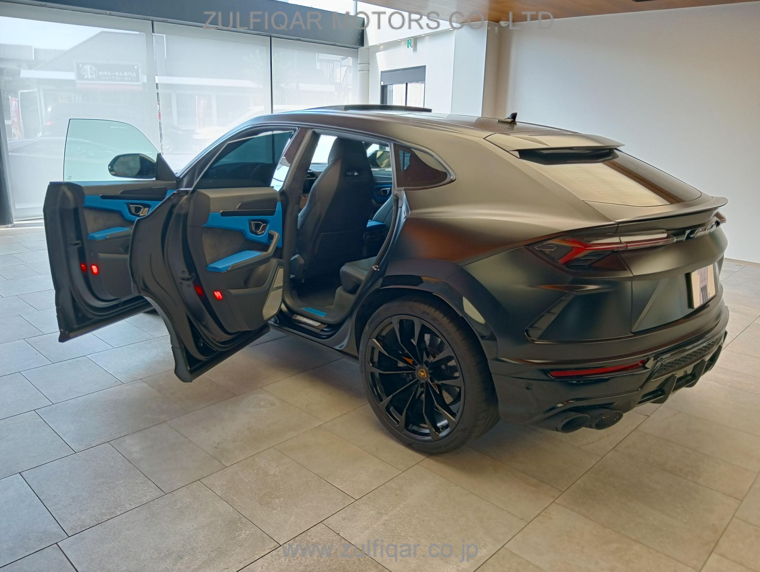 LAMBORGHINI URUS 2021 Image 11