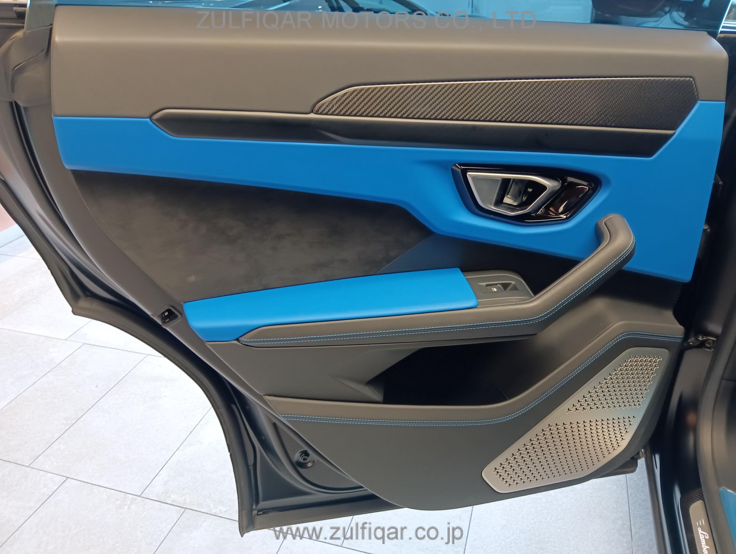 LAMBORGHINI URUS 2021 Image 30