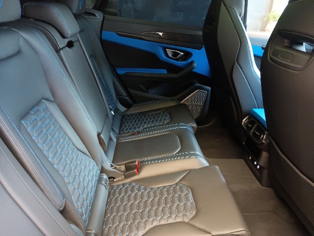 LAMBORGHINI URUS 2021 Image 33