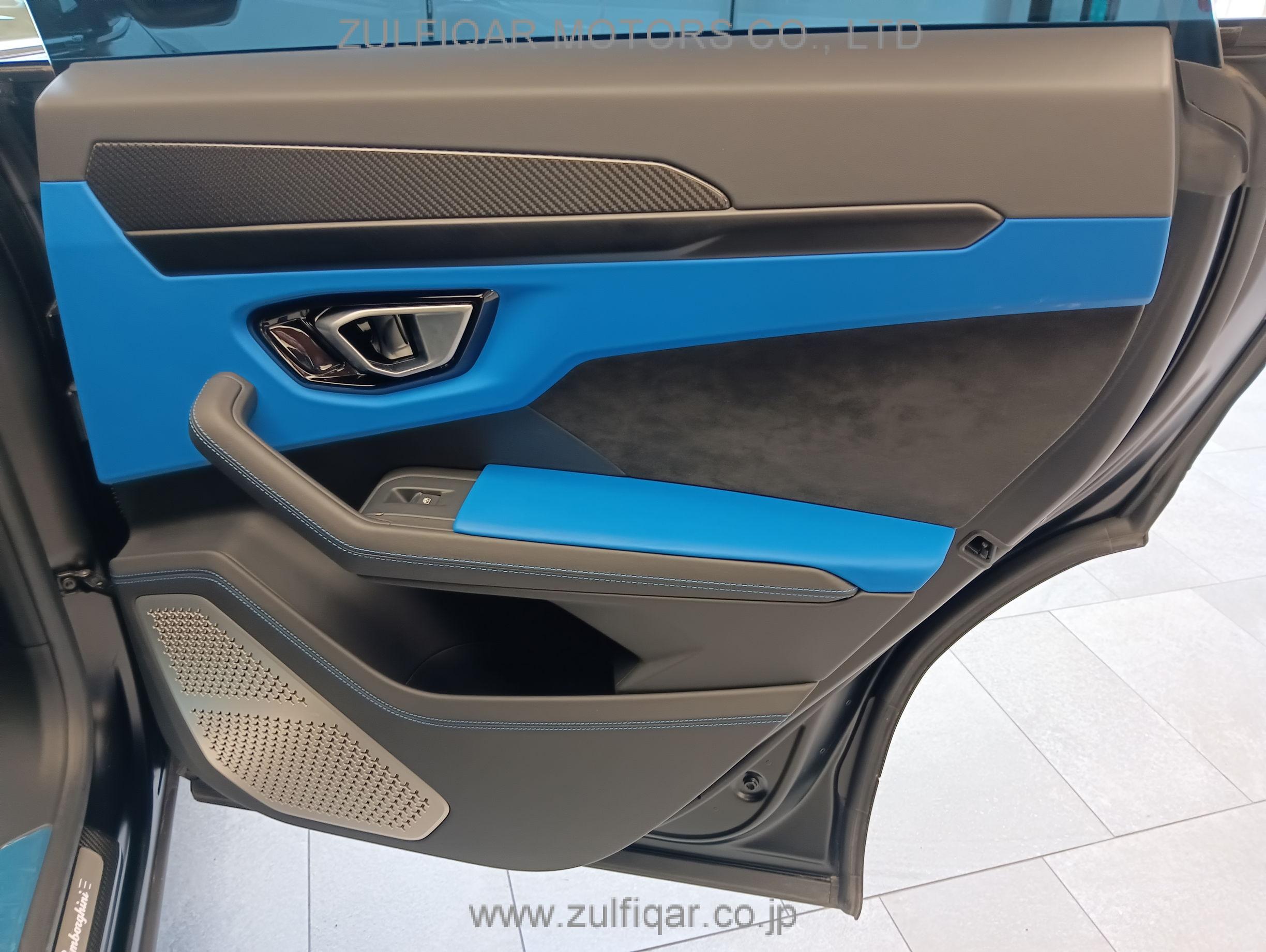 LAMBORGHINI URUS 2021 Image 35