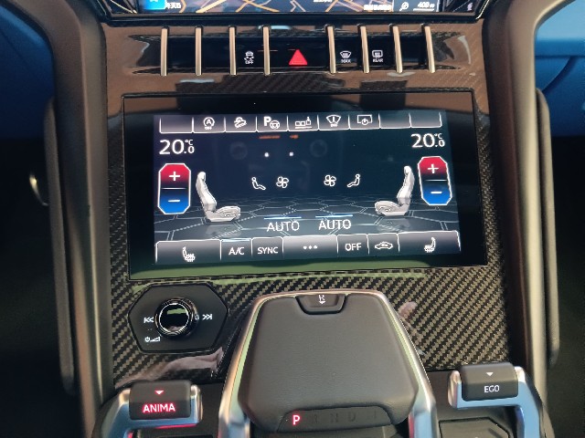 LAMBORGHINI URUS 2021 Image 43