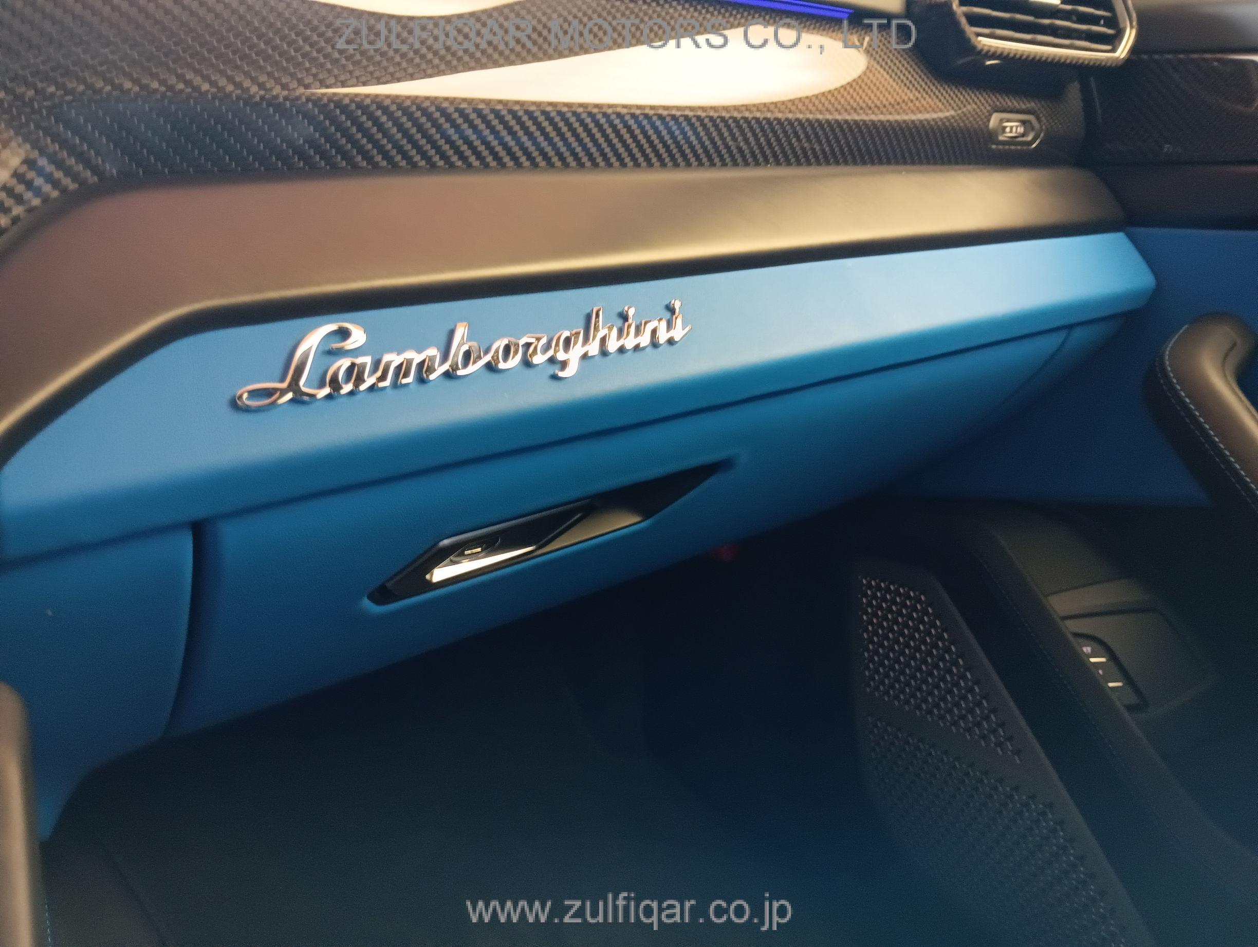 LAMBORGHINI URUS 2021 Image 45